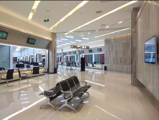 泰州興化市政務服務中心200窗口液晶叫號系統(tǒng)、PAD評價系統(tǒng)、觸摸查詢系統(tǒng)、自